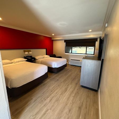 فندق Ramada By Wyndham توررانسي، لوس أنجليس، كاليفورنيا المظهر الخارجي الصورة