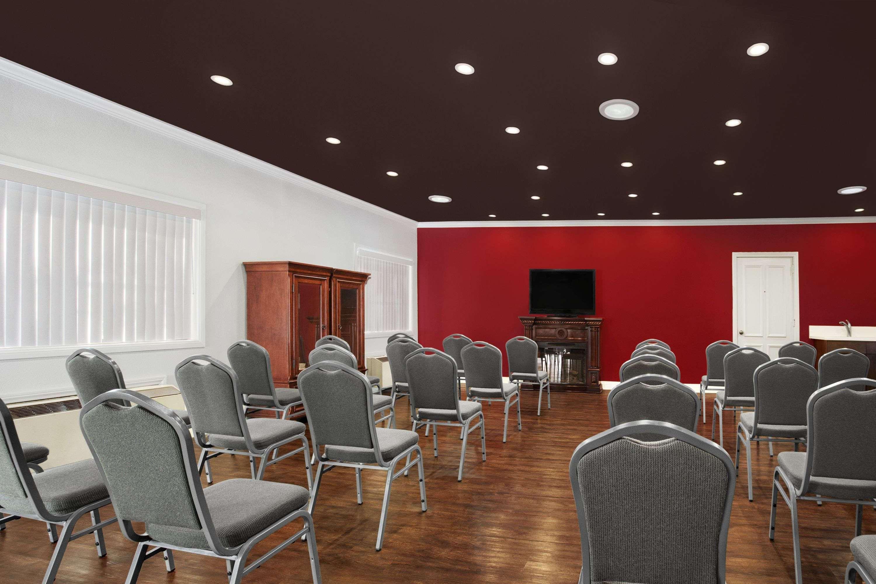 فندق Ramada By Wyndham توررانسي، لوس أنجليس، كاليفورنيا المظهر الخارجي الصورة